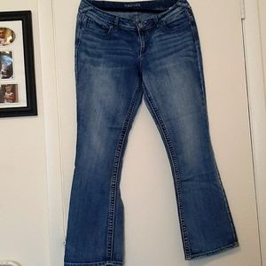 Maurices jeans